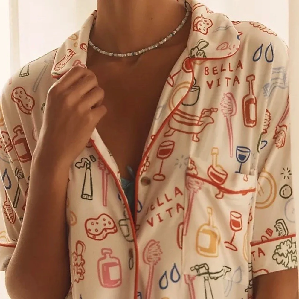 Anthropologie measures page flat